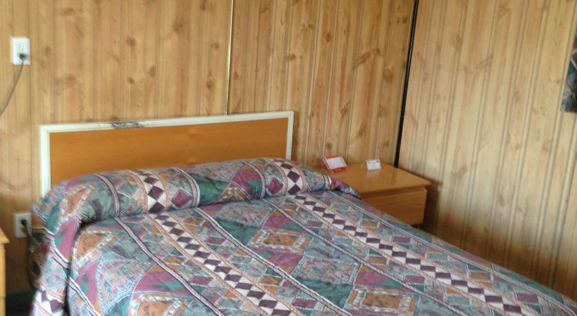 Отель Johns Motel