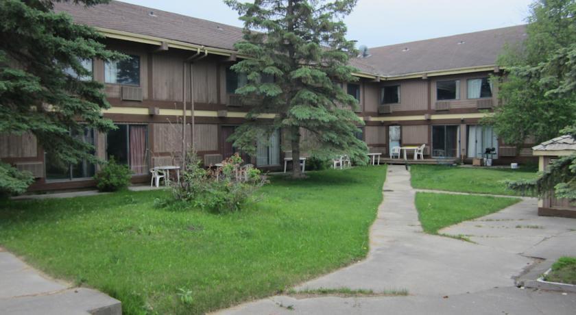 Отель Northwoods Inn