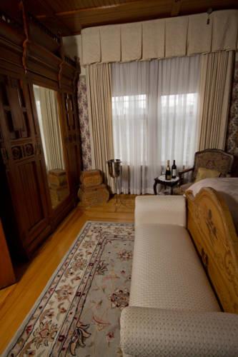 Отель Victoria's Historic Inn