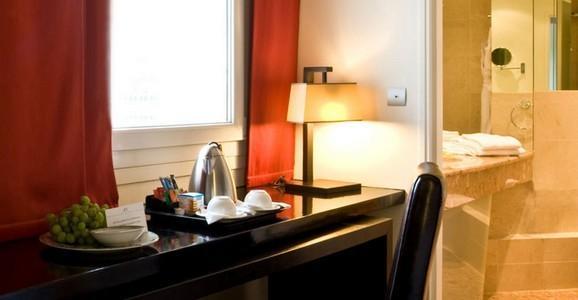 Отель Hôtel Paris Neuilly