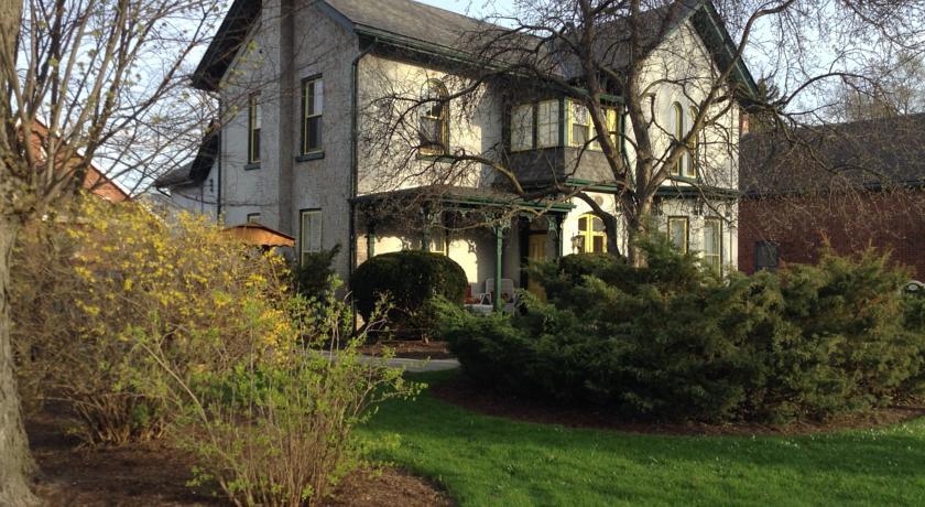 Мини-отель Legacy House Bed and Breakfast