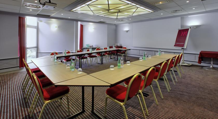 Отель Mercure Grenoble Alpha Meylan