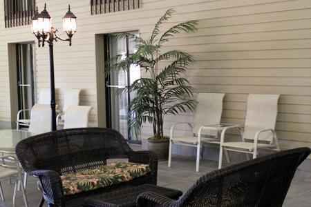 Отель Lakeview Inn & Suites - Thompson