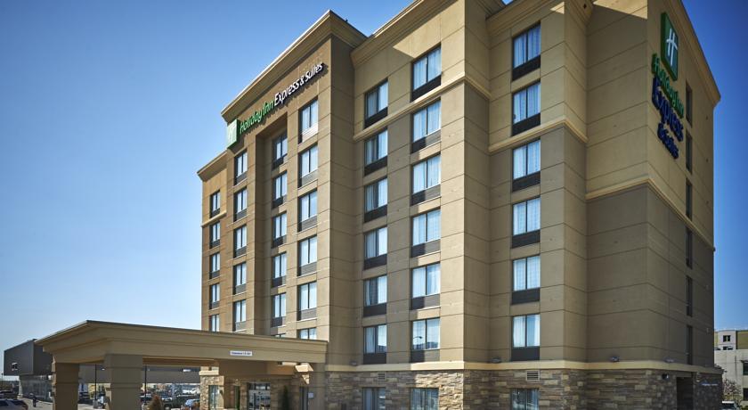 Отель Holiday Inn Express and Suites Timmins