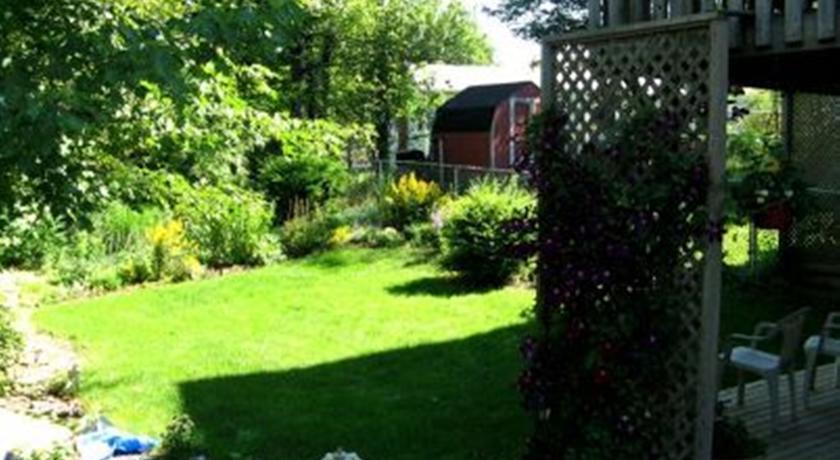 Мини-отель Braeside Court B&B