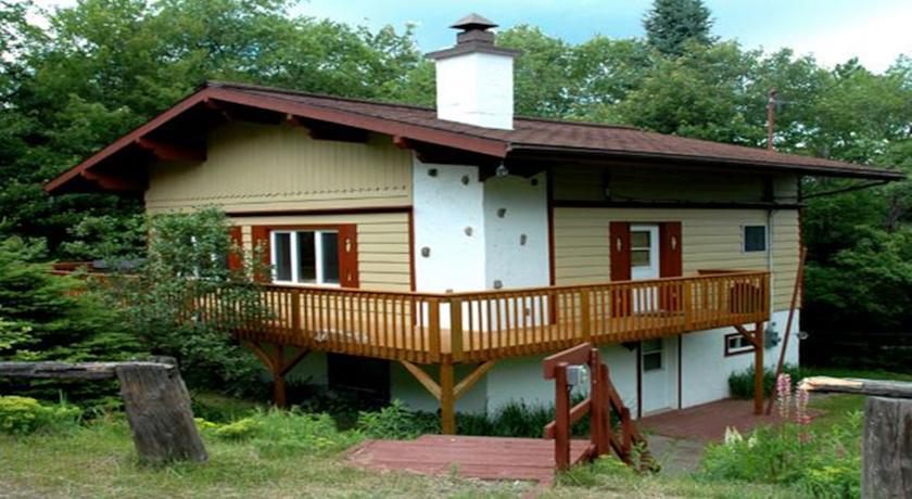 Отель Chalets Domaine Ste-Agathe