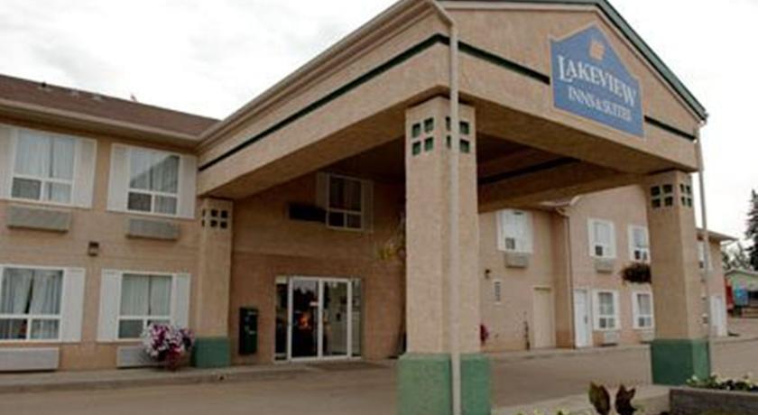 Отель Lakeview Inn & Suites - Edson East