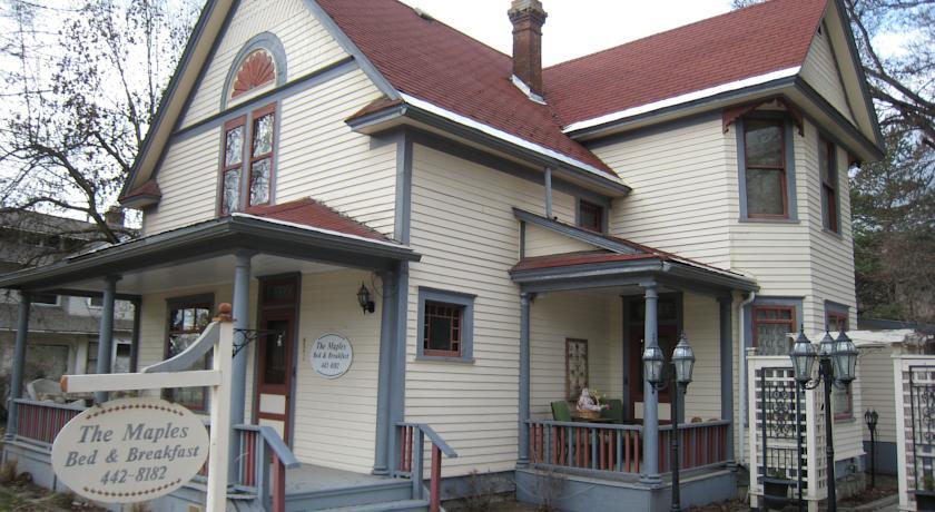 Мини-отель The Maples Bed & Breakfast