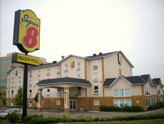 Отель Super 8 Ajax / Toronto