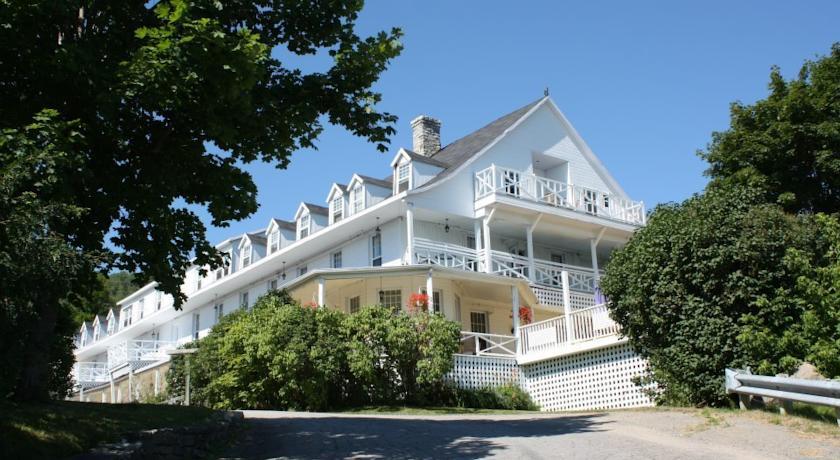 Отель Le Manoir Charlevoix