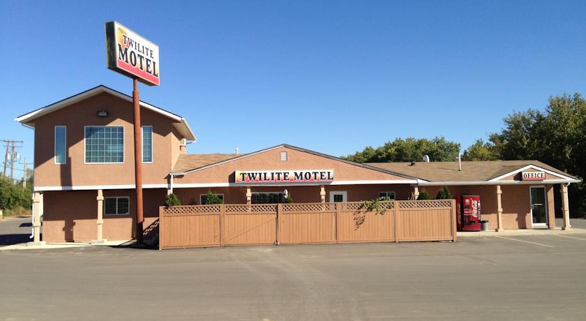 Отель Twilite Motel
