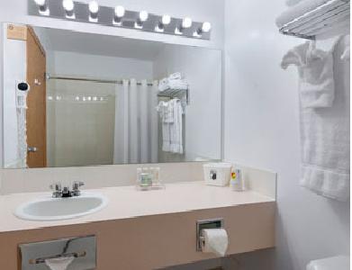 Отель Super 8 Drayton Valley