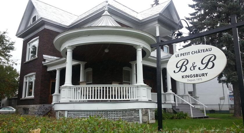 Отель Le Petit Château Montebello B&B