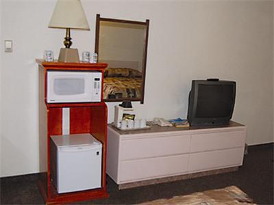 Отель Chinook Motel