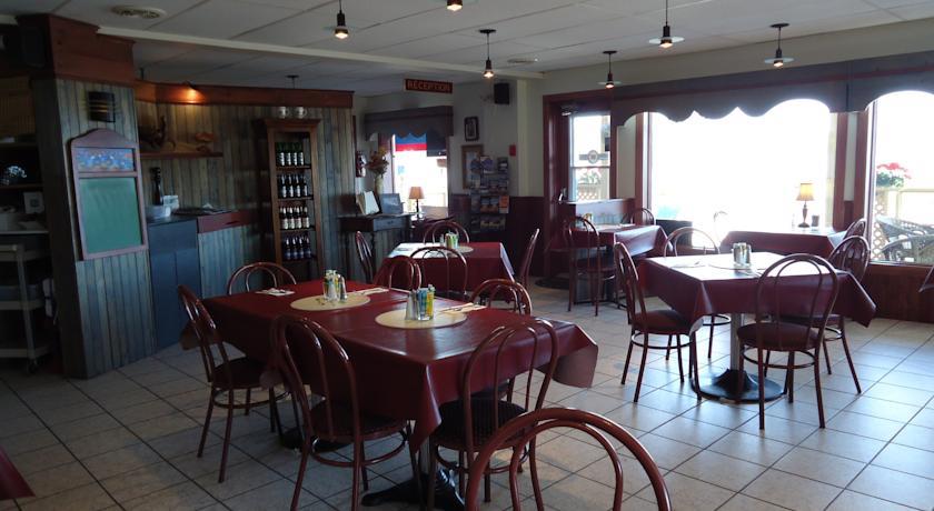 Отель Hôtel-Motel Baie-Ste-Catherine