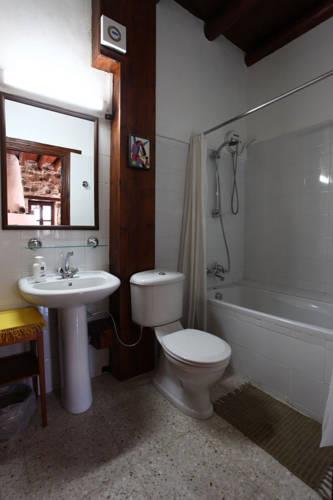 Апартаменты Dorina Cottage