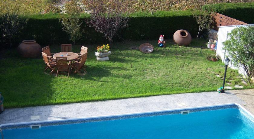 Вилла Angelas Villas