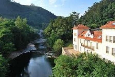 Отель Gran Hotel Balneario De Puente Viesgo