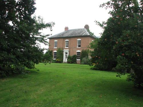 Отель The Old Vicarage