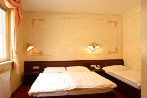 Отель Kuschelhotel Zeman