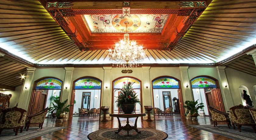 Отель Kusuma Sahid Prince Hotel Solo