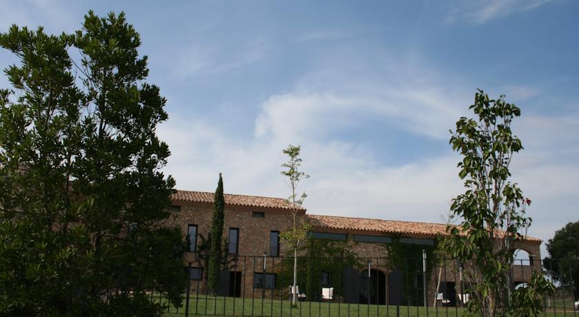Отель Hotel Pla de Palau