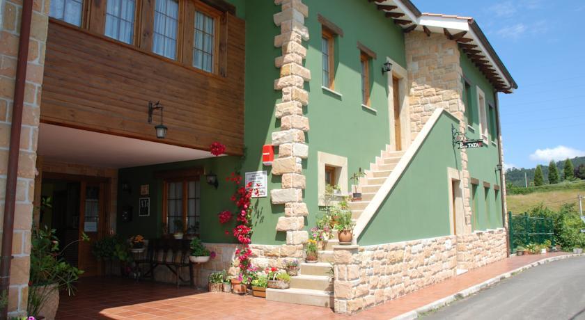 Отель Apartamentos Rurales Casa Tata