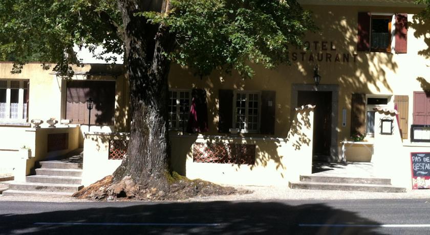 Отель Hotel des Plantades