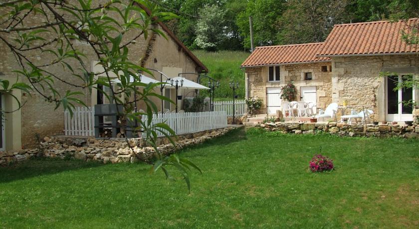 Мини-отель Chambres d'hôtes La Pombolaise