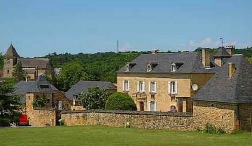 Отель Les Charmes de Carlucet - Chambres d'Hôtes