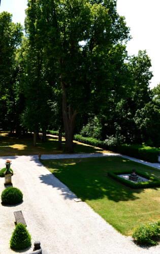 Отель Domaine de Beausemblant