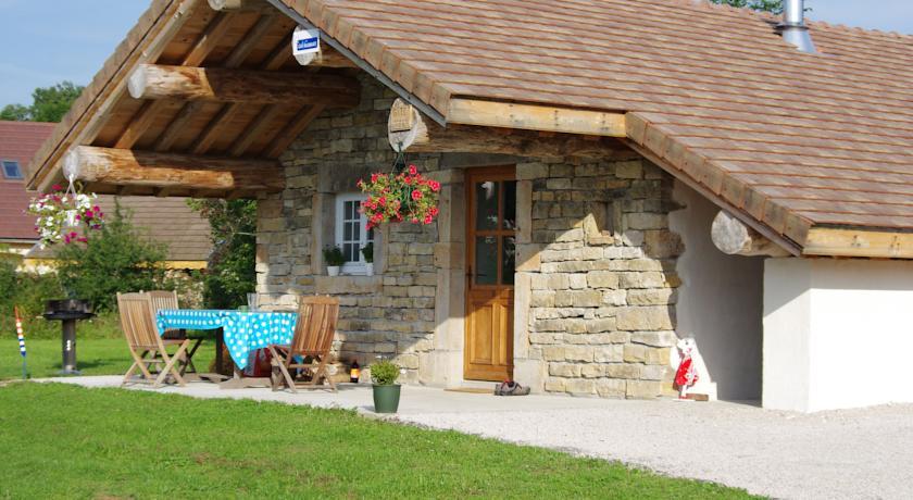 Мини-отель Chambre d'hôtes Chez Karine et Roland