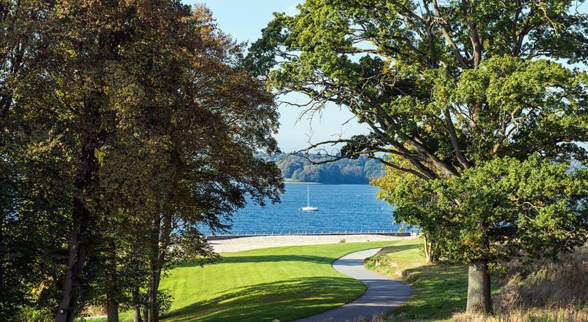 Отель Golden Lakes Village / Ardennes