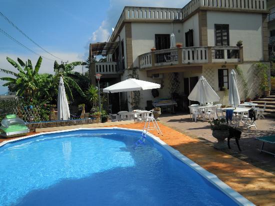 Мини-отель B&B Villa Delle Rondini