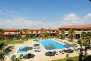 Отель Hotel Clipper & Bungalows