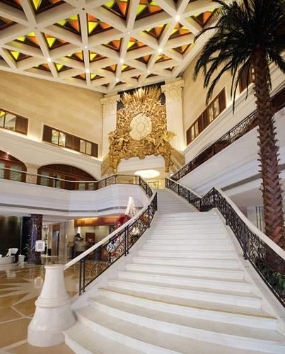 Golden Ocean Hotel