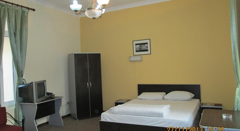 Azeri Hotel