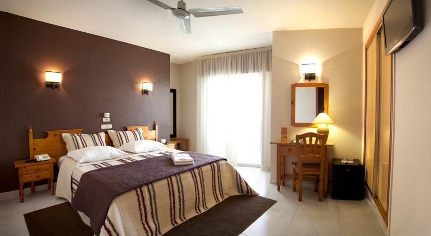 Отель Hotel Ancora