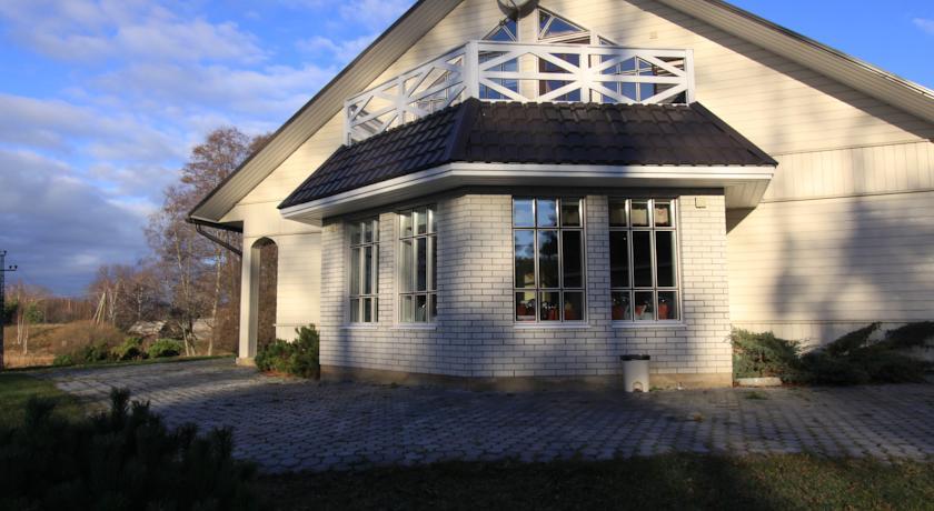 Отель Hirvemäe Holiday Park