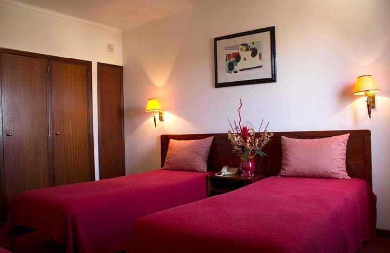 Отель Hotel Arangues
