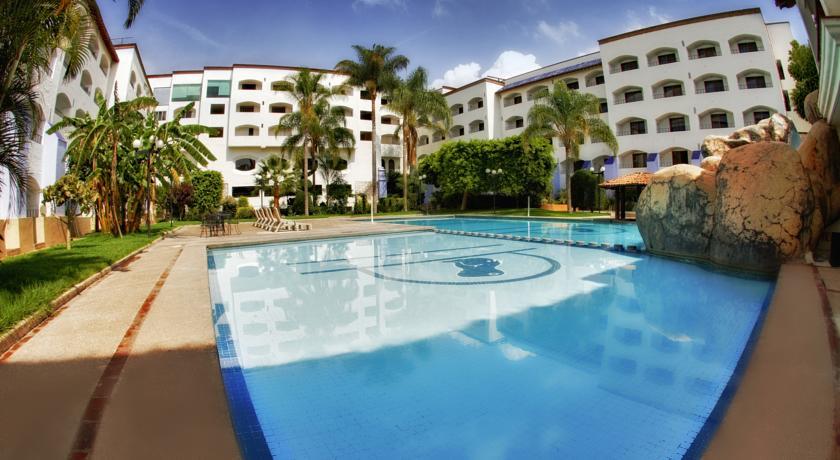 Отель Gran Plaza Hotel & Convention Center