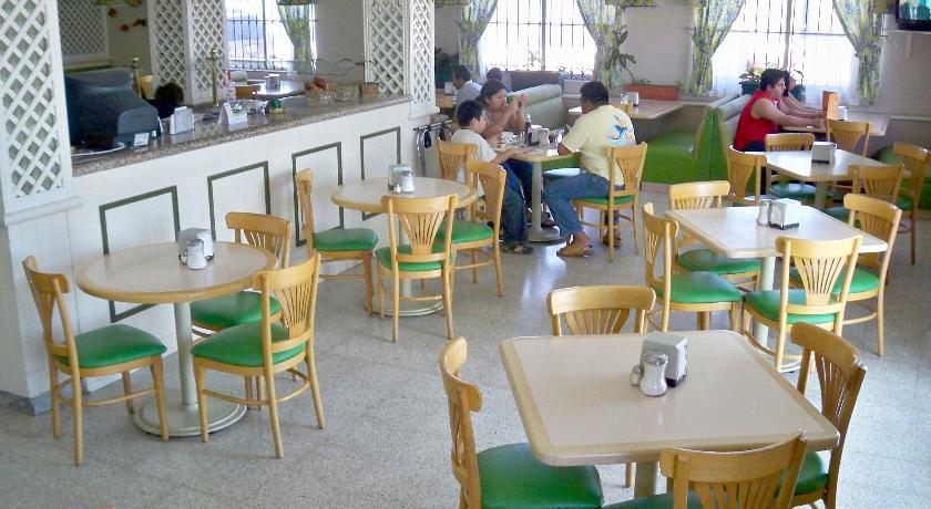 Отель Hotel Mar y Tierra
