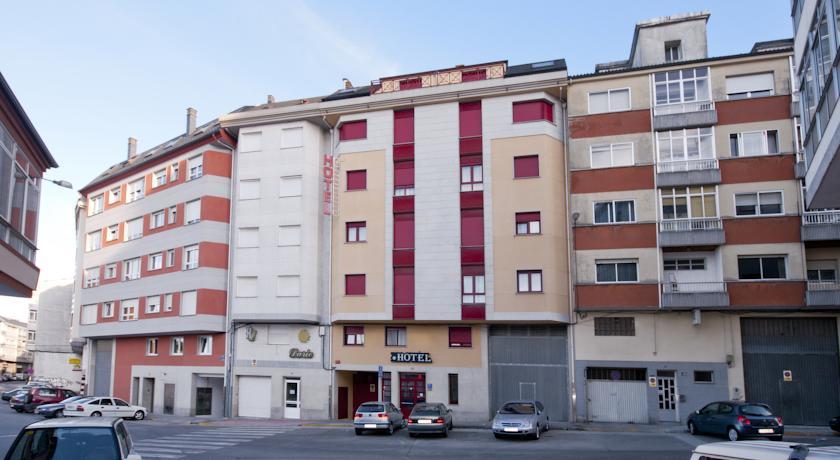 Отель Hotel Dario