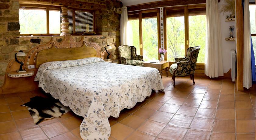 Отель Masía La Posada Del Río Carbo