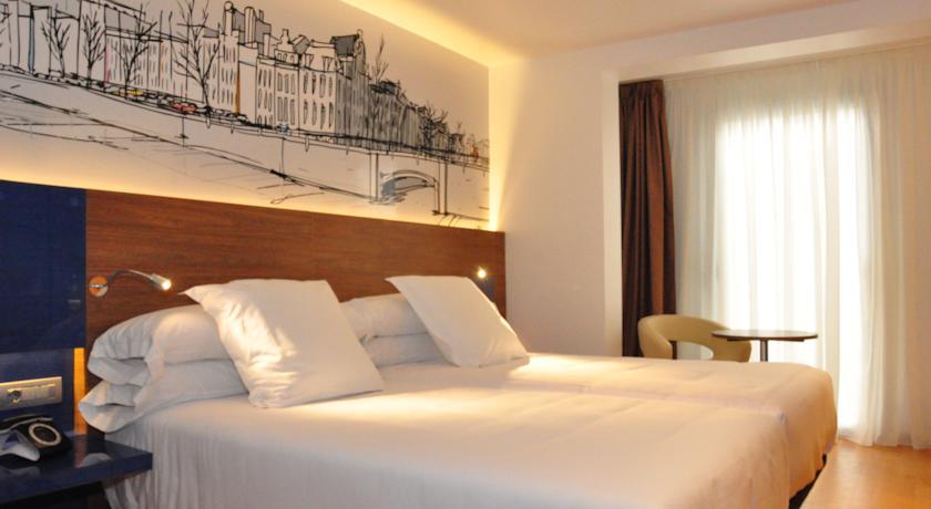Отель Hotel Blue Coruña