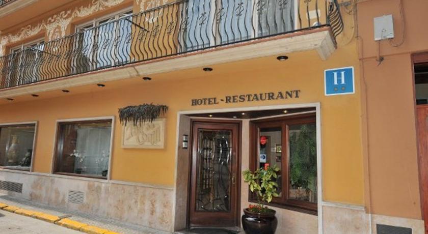 Отель Restaurante Hotel Tall de Conill