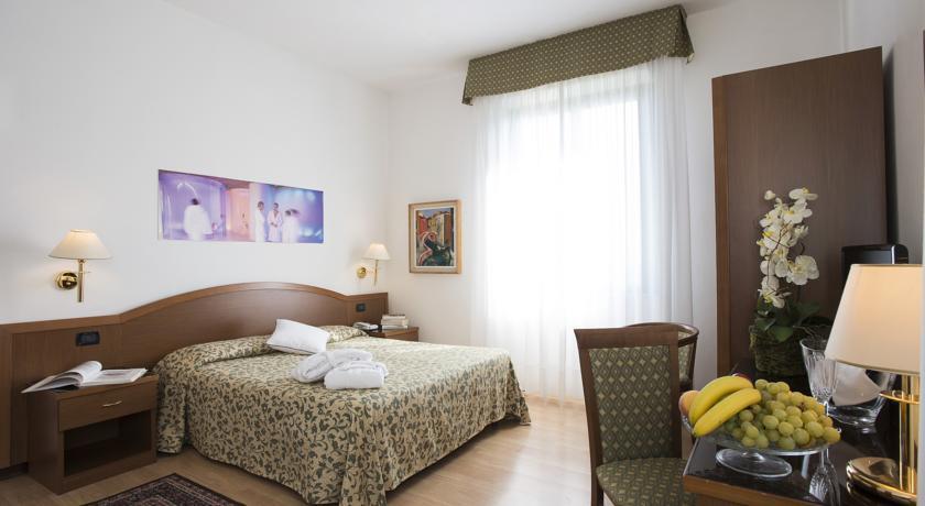 Отель Hotel Angiolino