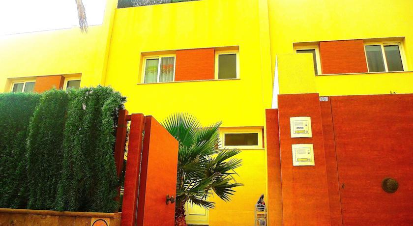 Апартаменты 4-Bedroom Townhouse in Los Cristianos