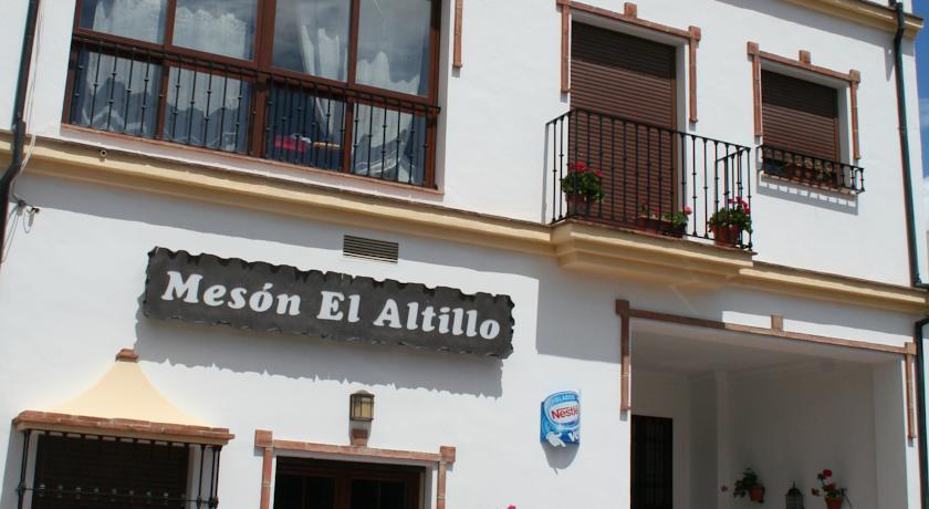 Апартаменты Apartamentos Sierra del Hacho