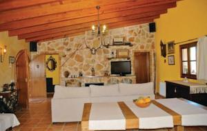 Отель Holiday home Poligono 2, Parc II